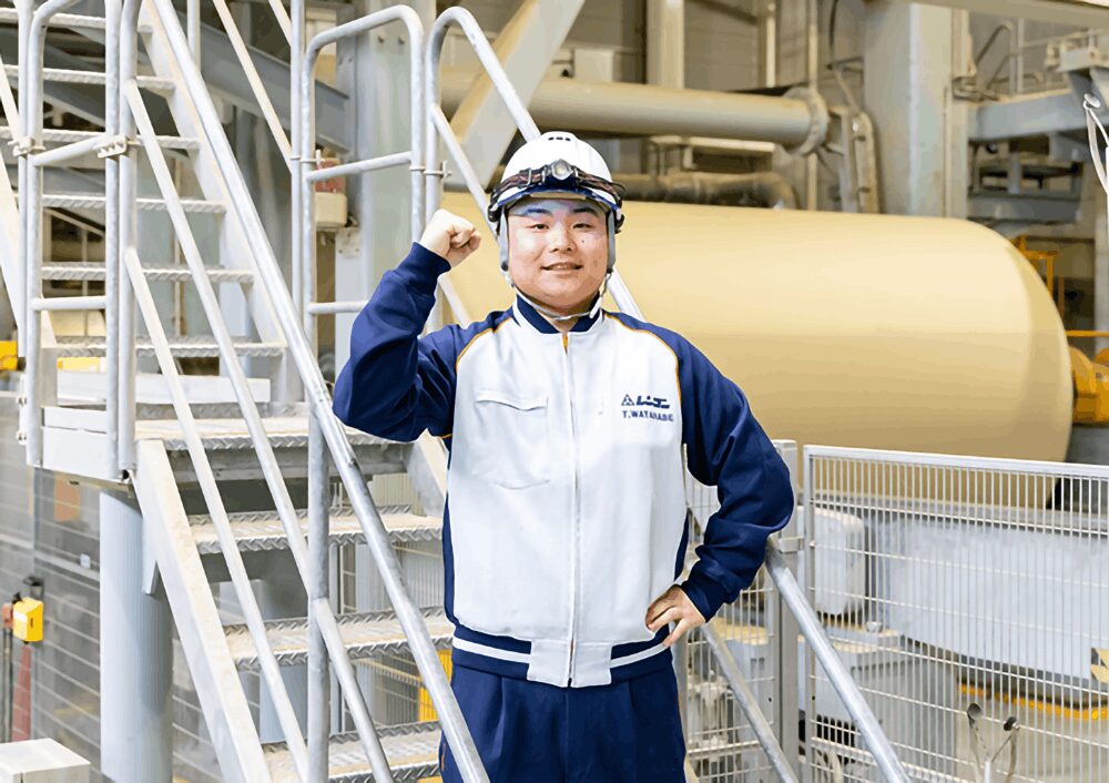 金津工場 製紙部 製紙課  渡邉拓美さん 啓新高出身（2020年入社）